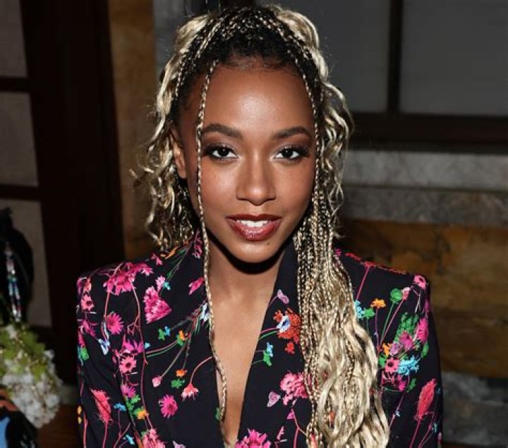 Alyah Chanelle Scott in Bathing Suit is "the Hottest" — Celebwell