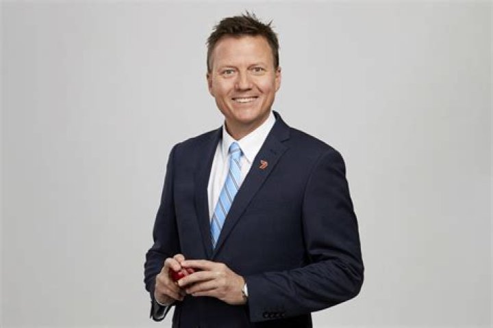 Brian Flores Wiki, Net Worth, Age, Family-2022