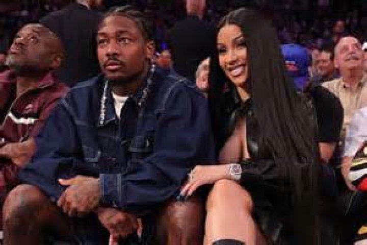 Cardi B Explains The Photo Of Herself And Offset In Puerto Rico – She Might Have Not Forgiven Him After All