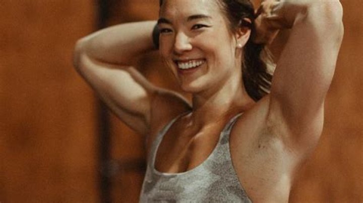 CrossFit Star Steph Chung In Workout Gear Says “One Rep At a Time”