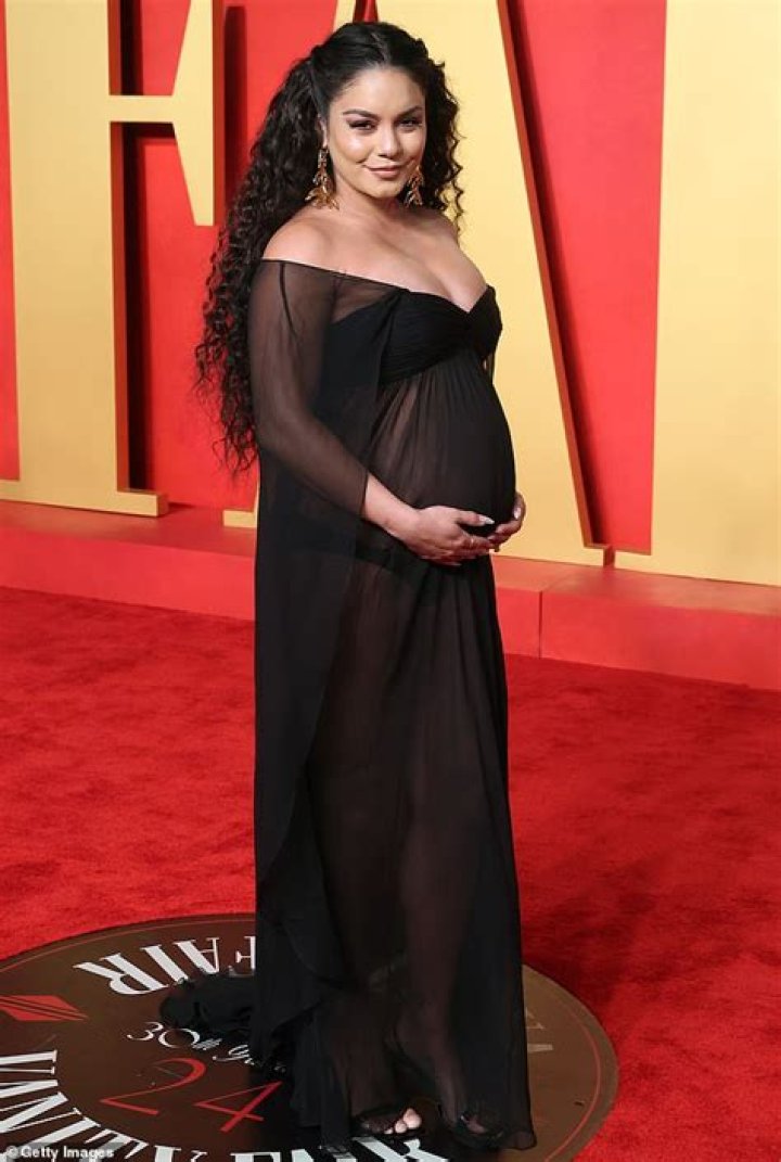 Does Vanessa Hudgens have a twin? – Celebrity