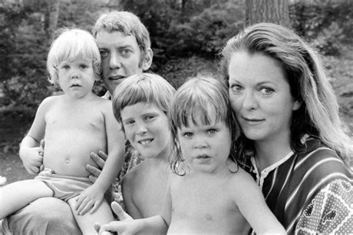 Donald Sutherland family, wife, children, parents, siblings