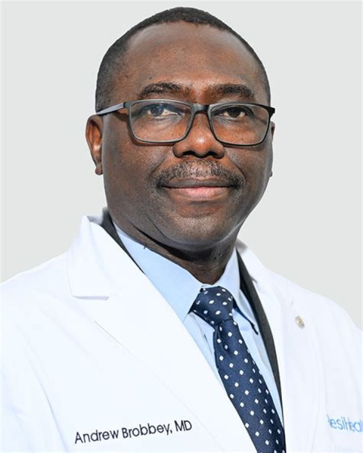 Dr. Wahab Brobbey, MD – Mchenry, IL