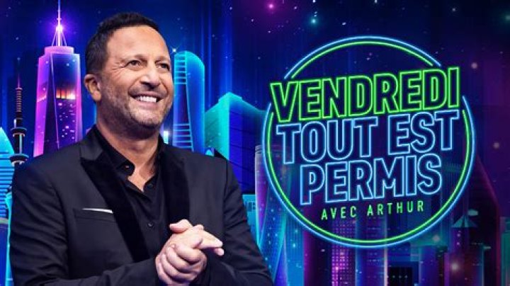 Emma Marrone Shares Swimsuit Photo Saying "C'est Moi Fifí" — Celebwell