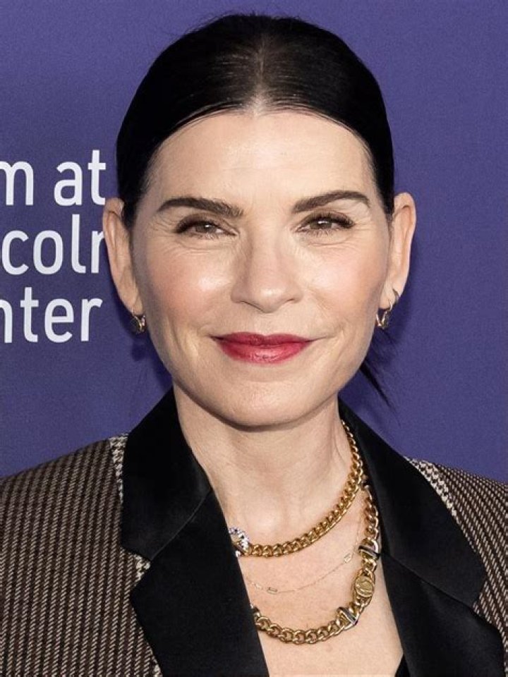 
How Much Money Does Julianna Margulies Make? Latest Income Salary
