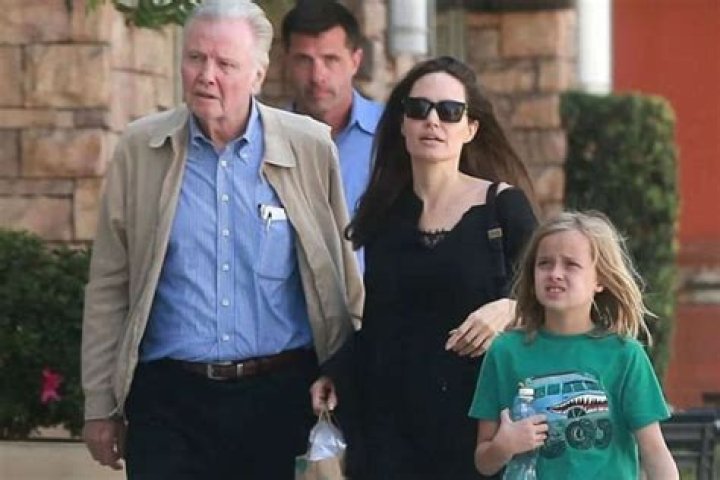 How Will Angelina Jolie React To Her Dad’s Cringeworthy Pro-Trump Tweets?