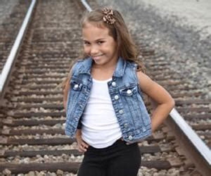 Hunter In The Gym Biography