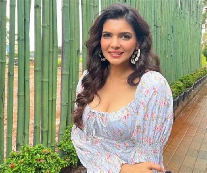 Ihana Dhillon Age, Wiki, Boyfriend, Height, Net Worth & More