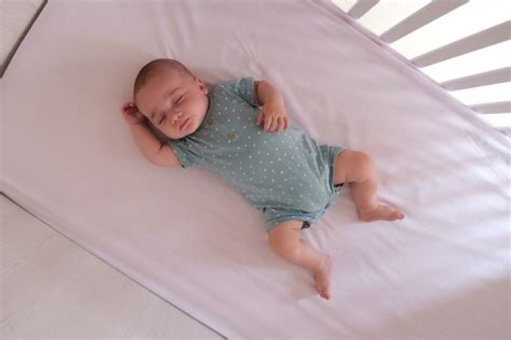 Ivanka Trump Lets 3-Year-Old Son To Sleep On The Floor And People Mock Her By Saying It’s Still ‘Better Than A Cage’
