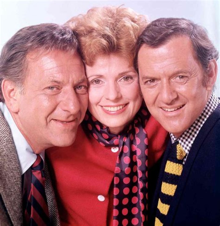 Joan Hotchkis family, husband, children, parents, siblings