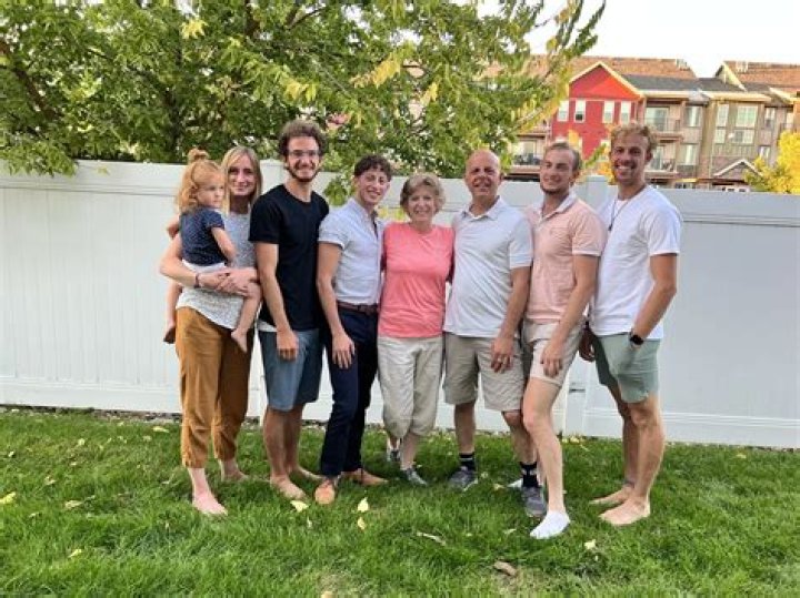 Joaquín Niemann family: Wife, children, parents, siblings