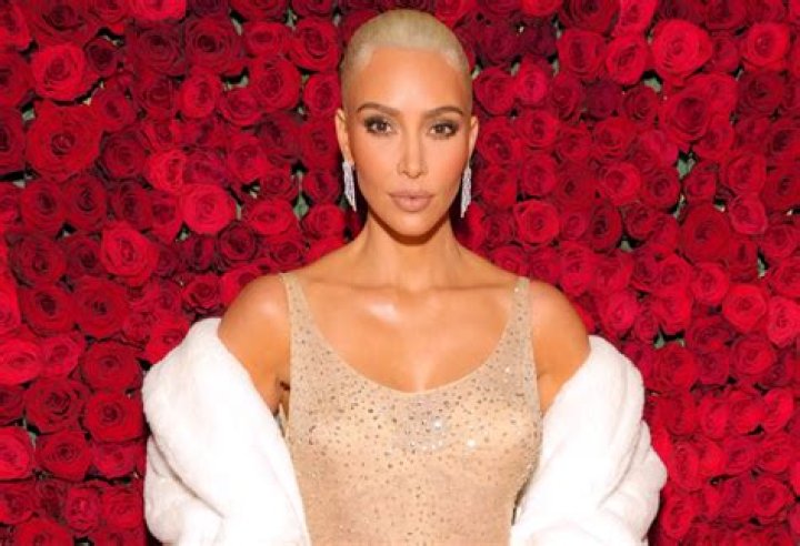 Kim Kardashian in Bathing Suit Enjoys "Khloé’s Bday Trip" — Celebwell