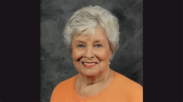 Lauren (Thompson) Mcwhorter – Ventura, CA