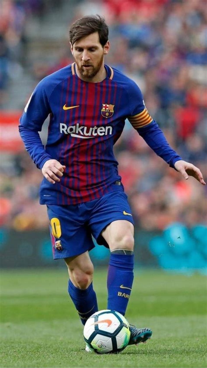 Lionel Messi Body Measurements Height Weight Shoe Size Age Stats