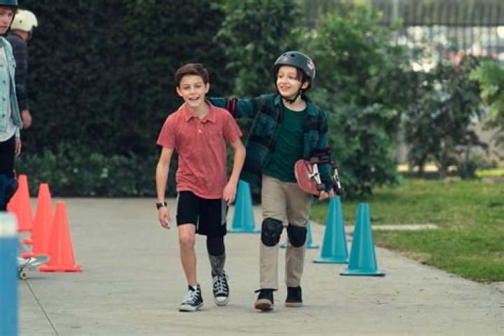 Logan Marmino Age, Birthday, Parents, Height, Education & More