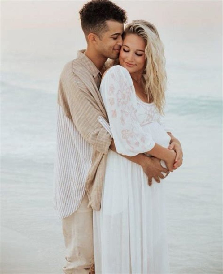 Luxury Girl Biography, age, height, boyfriend, OnlyFans, leaks, videos, pictures, Twitter