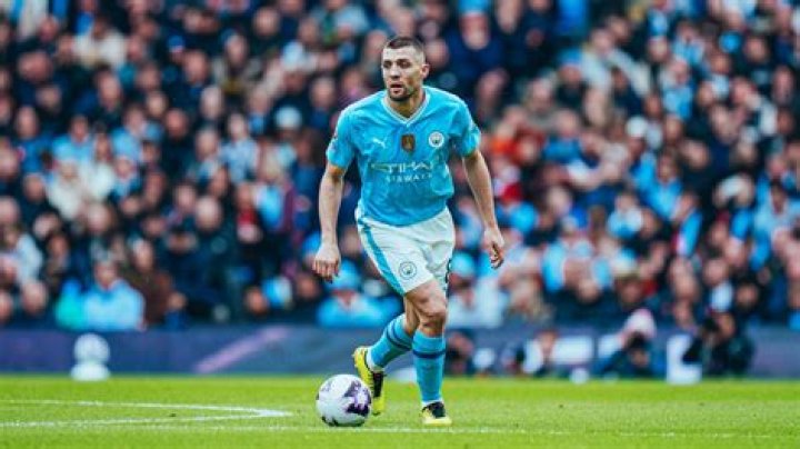 Mateo Kovačić Bio, age, nationality, height, family, career goals, club, salary, net worth