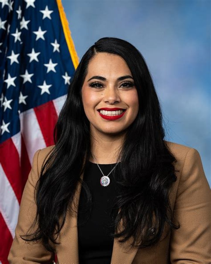 Mayra Flores Wikipedia, age, birthday, husband, children, parents, Instagram, net worth