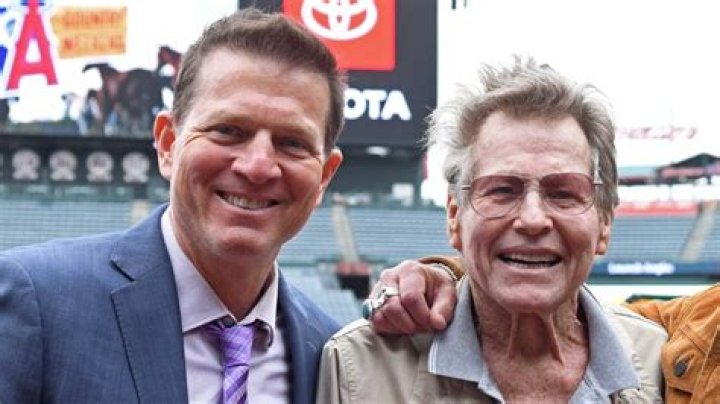 Patrick O’Neal (sportscaster) parents: Meet Ryan O’Neal, Leigh Taylor-Young