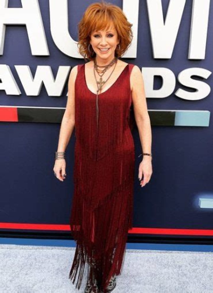 Reba McEntire Height Weight Body Measurements Facts Family