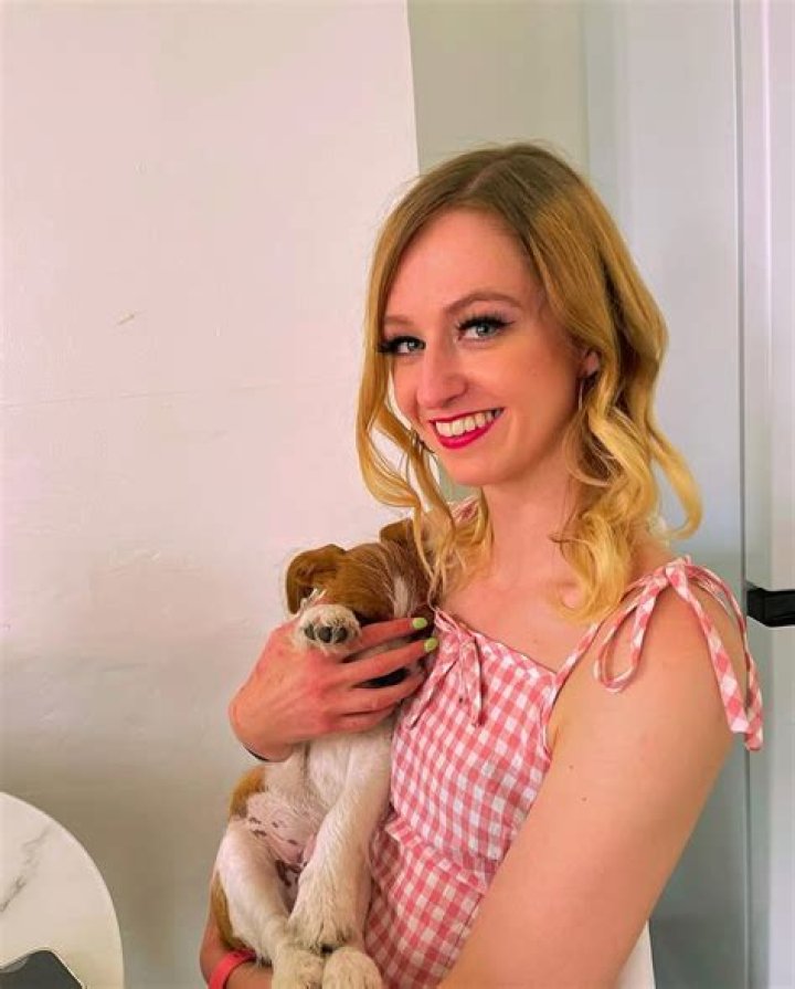 Rhia Official - Bio, Facts, Family Life of TikTok Star