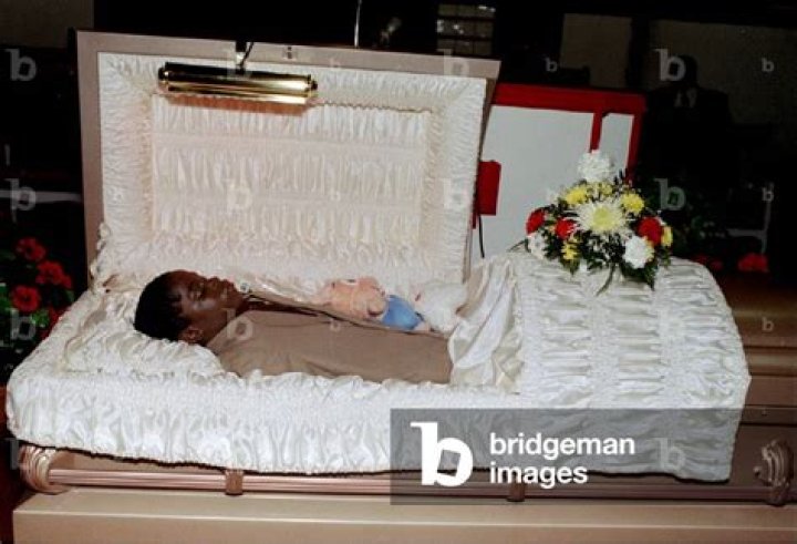 Robyn Griggs Wiki, Death Cause, Age, Funeral, Husband, Kids, Net Worth & More