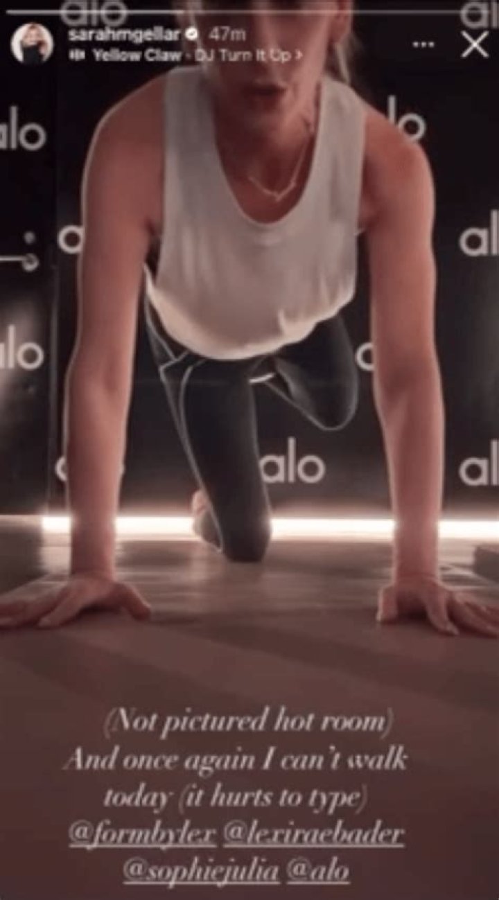 Sarah Michelle Gellar in Workout Gear is “Finally Reunited”