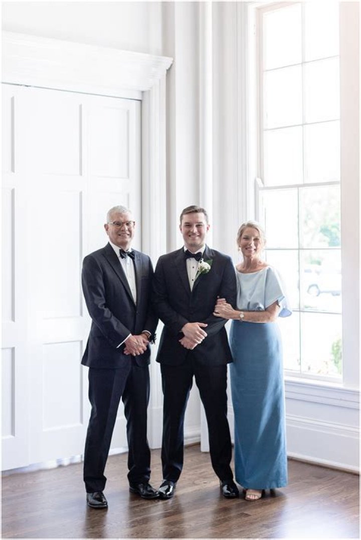 Sidney Powell parents: Meet Mr. and Mrs. William Isaac Powell Jr.