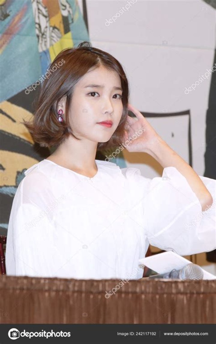 Song Ji-eun - Bio, Facts, Family Life of South Korean Singer & Actress