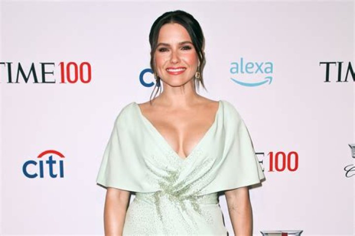 Sophia Bush – Height, Weight, Bra Size, Measurements & Bio