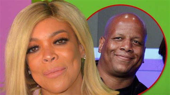 Wendy Williams Calls Ex Kevin Hunter ‘Dead Weight’ After Fun-Filled Miami Holiday — And Fans Are Here For It