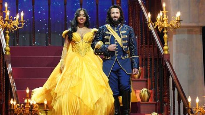 What does the Beauty and the Beast rose mean? – Celebrity