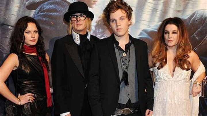 What happened to Benjamin Keough?