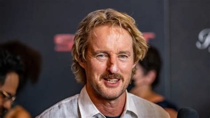 What the heck happened to Owen Wilson’s nose?