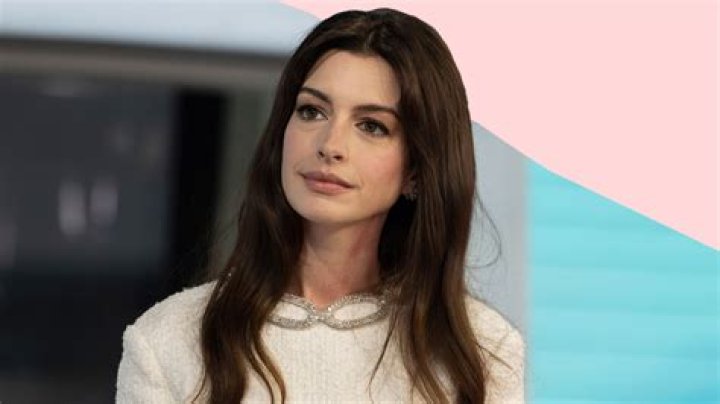 Who is Anne Hathaway's brother?
